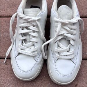 Veja white Casual Sneakers